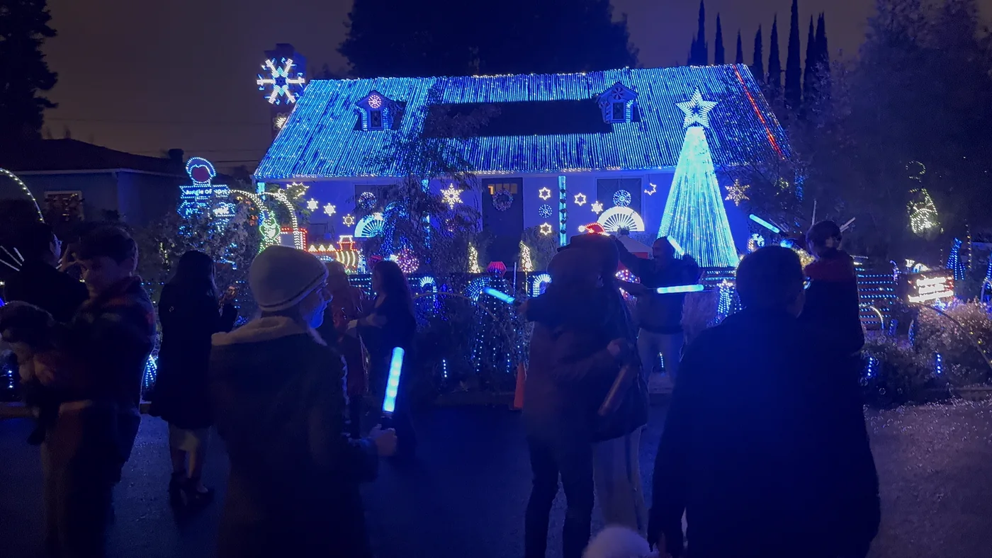 Authentic Lights on Falcon neighborhood visitors and display.